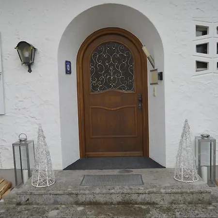 Yeti Lux - Art Garmisch-Partenkirchen